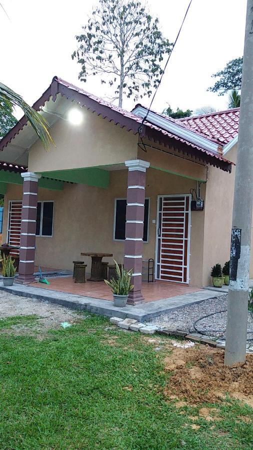 Dhia Irdina Homestay Paya Rewak Экстерьер фото